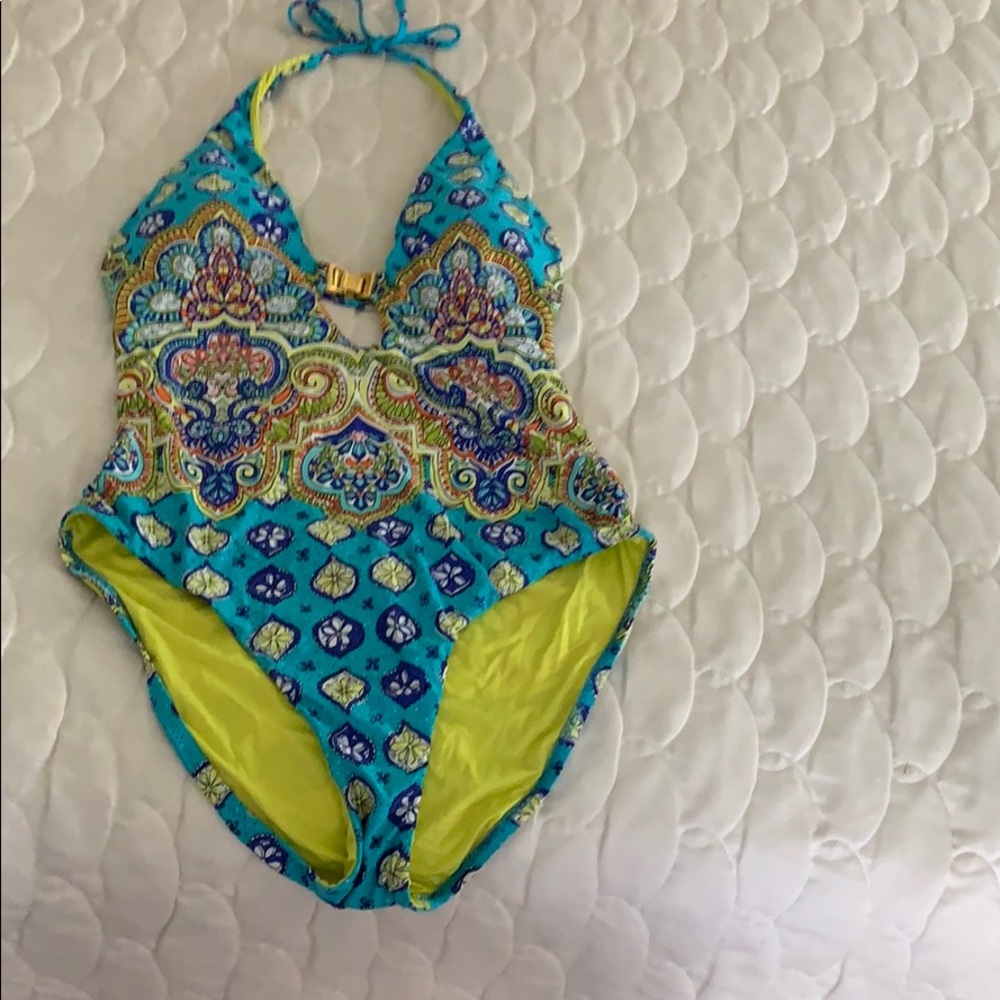 One piece swimsuit